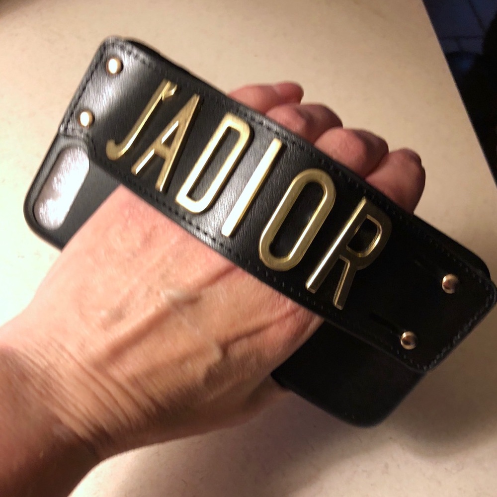 iPhone hand slot cell case. Fits 7p and 8p models.